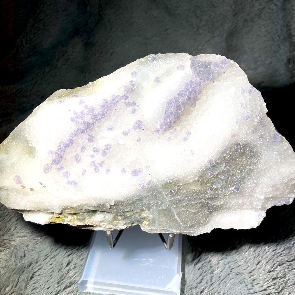 Raw crystal- SUGAR FLUORITE W/purple fluorite! SHOW PIECE 8”x5” Strong UV